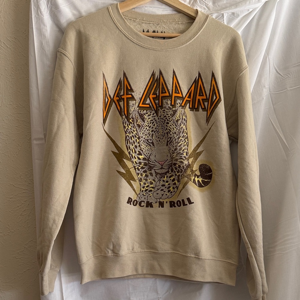 Def Leppord Graphic Sweatshirt